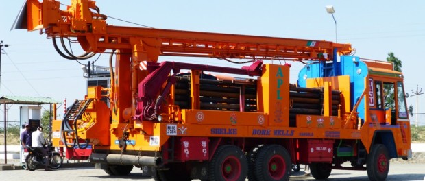 Shelke Borewell Rig borewell digging rig in Maharashtra